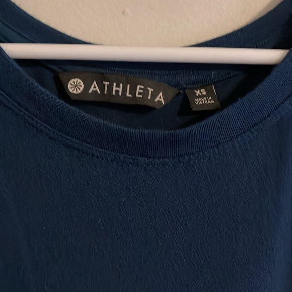 🌹ATHLETA NAVY TEE SHIRT - Picture 2 of 3
